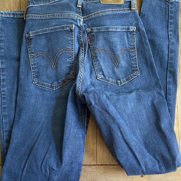 Levi’s High Rise Super Skinny Jeans - Picture 3 of 3